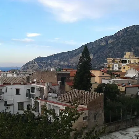 לינה וארוחת בוקר Casa Rachele