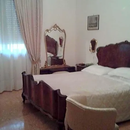 לינה וארוחת בוקר Casa Rachele פיאנו די סורנטו